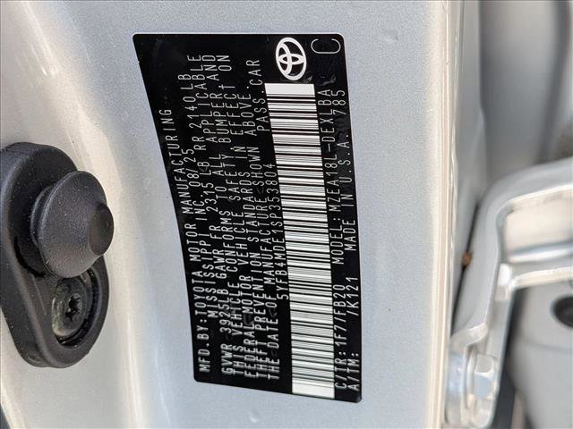 Used 2025 Toyota Corolla LE FWD image 24