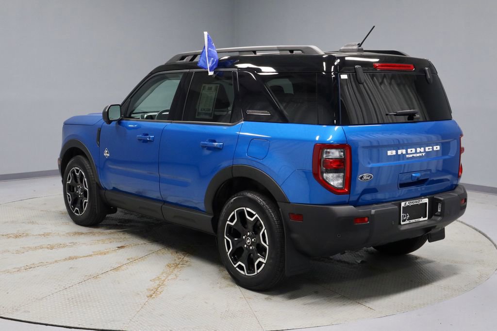 Certified 2025 Ford Bronco Sport Outer Banks w/ Outer Banks Tech Package+ image 11