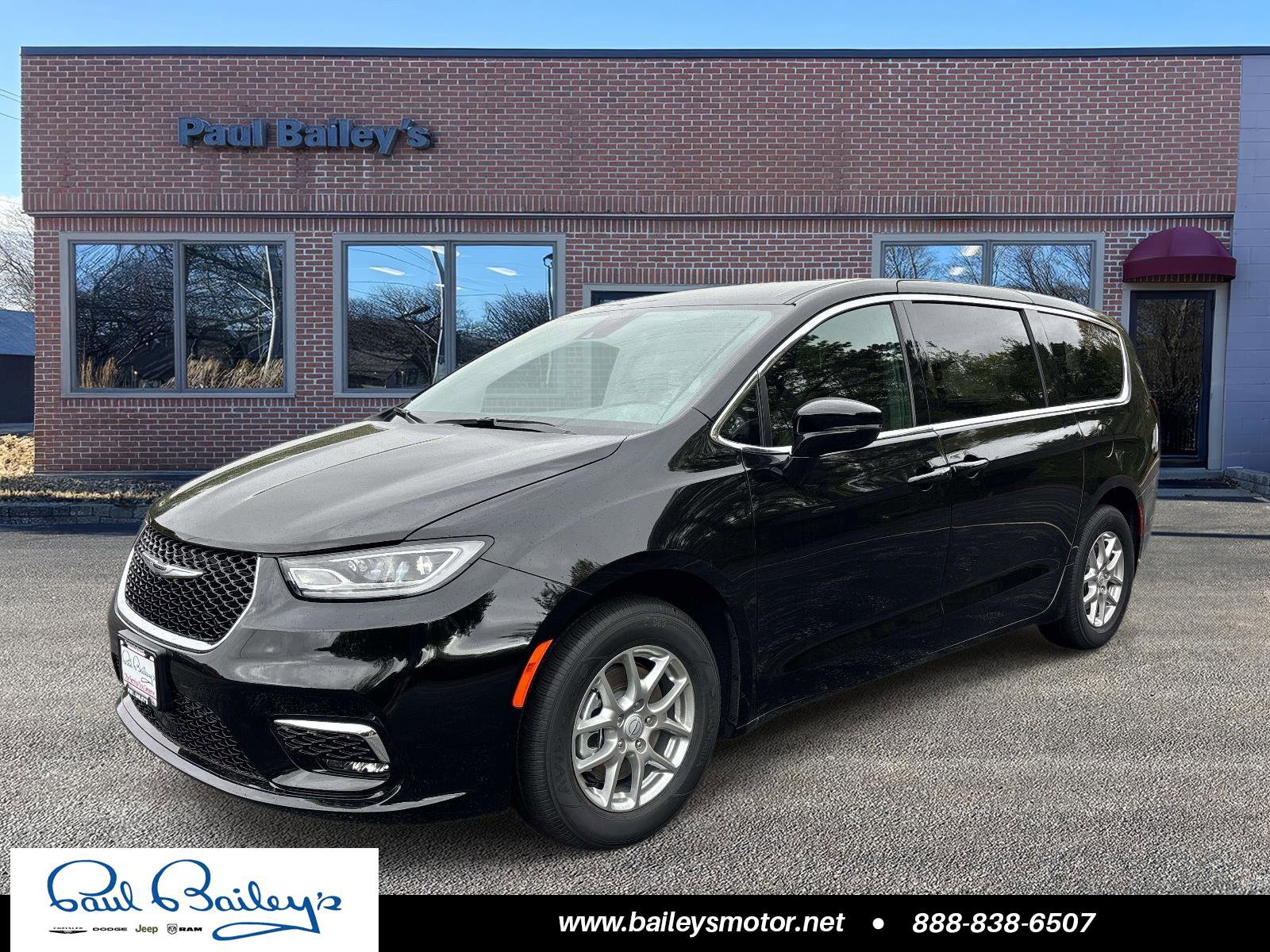 New 2026 Chrysler Pacifica Select