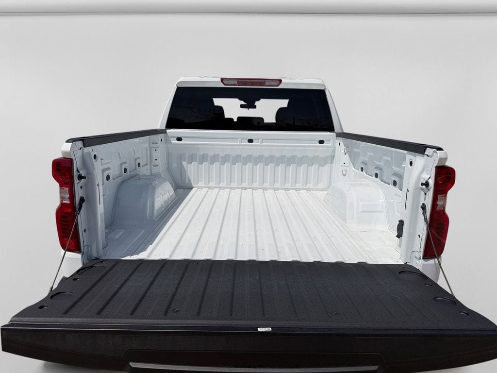 Used 2025 Chevrolet Silverado 1500 LT image 11