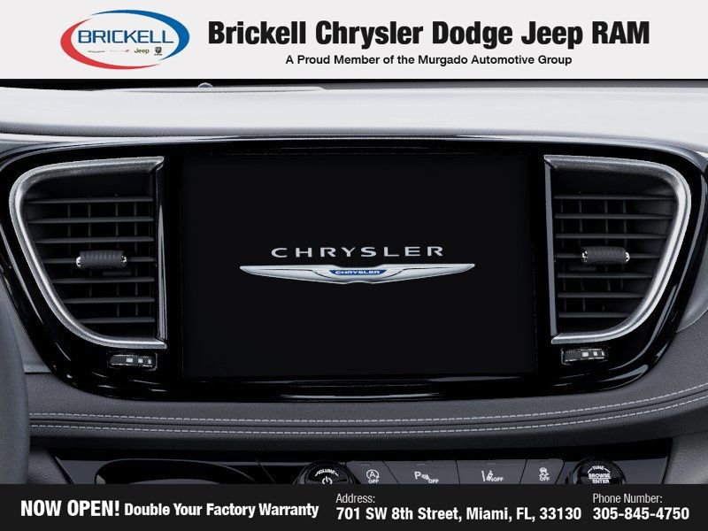 Used 2026 Chrysler Pacifica Select w/ S Appearance Package image 18