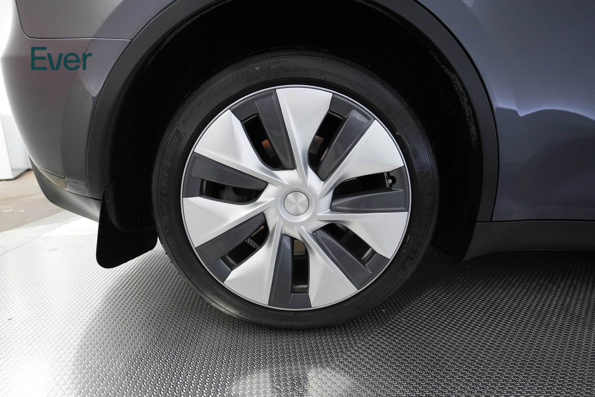 Used 2023 Tesla Model Y Long Range AWD/4WD image 21