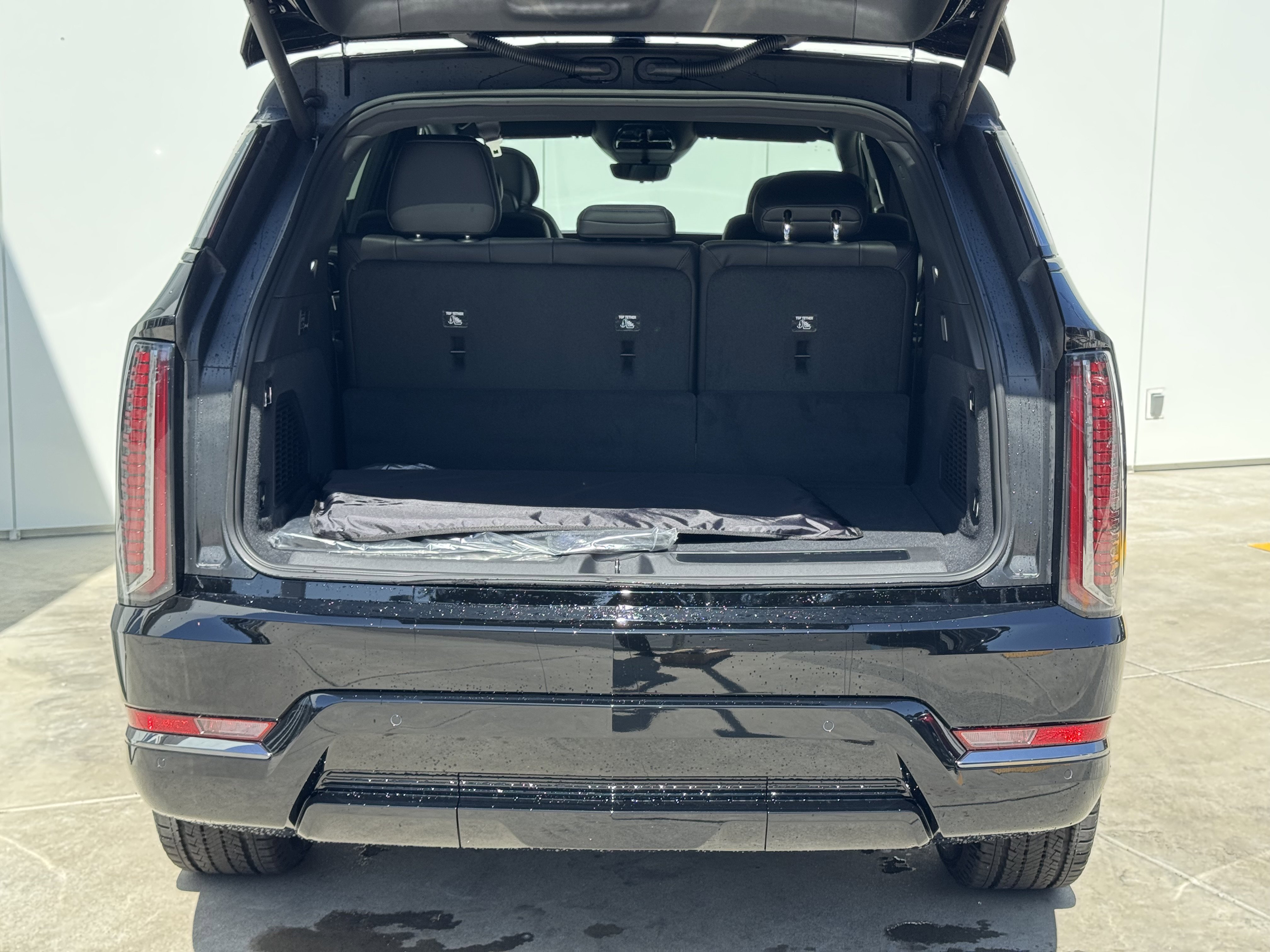 New 2025 Cadillac Escalade IQ Sport 1 w/ Smart Trailering package image 9