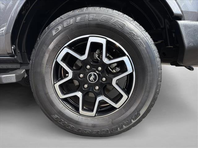 Used 2021 Ford Bronco Outer Banks image 5