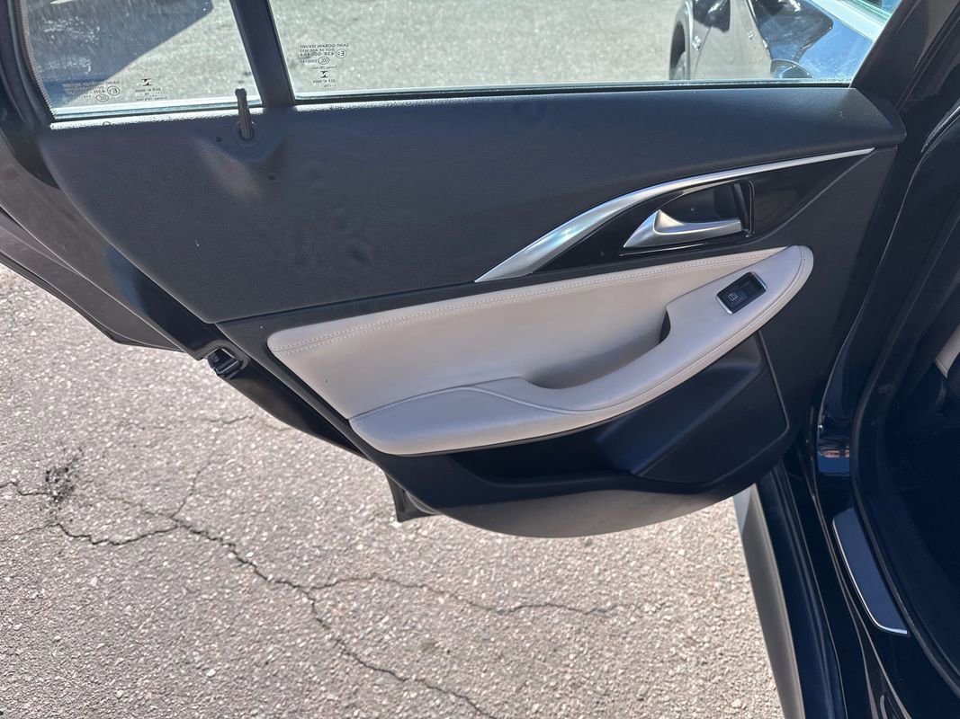 Used 2017 INFINITI QX30 Premium w/ Navigation Package image 13