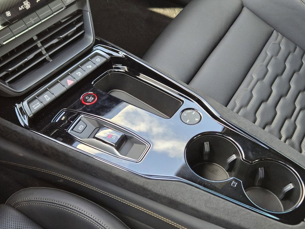 New 2026 Audi RS e-tron GT performance image 23