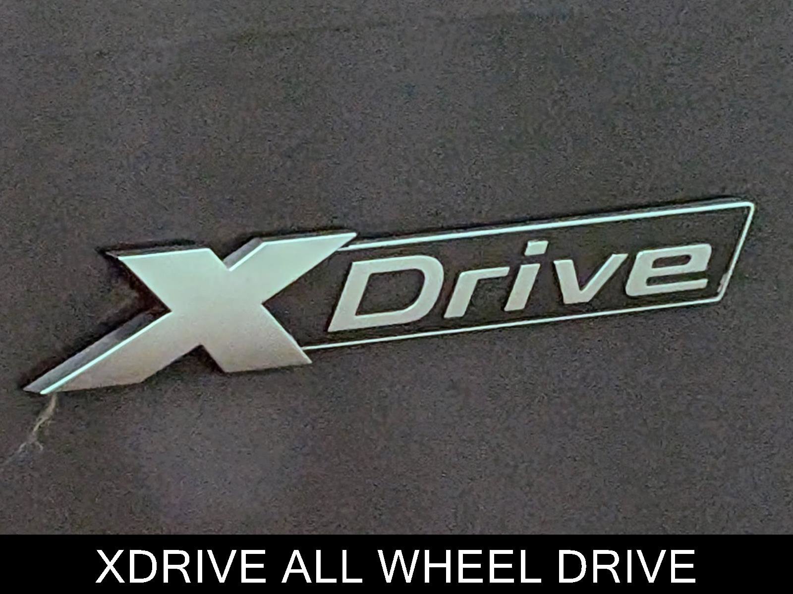 Used 2022 BMW M550i xDrive image 11