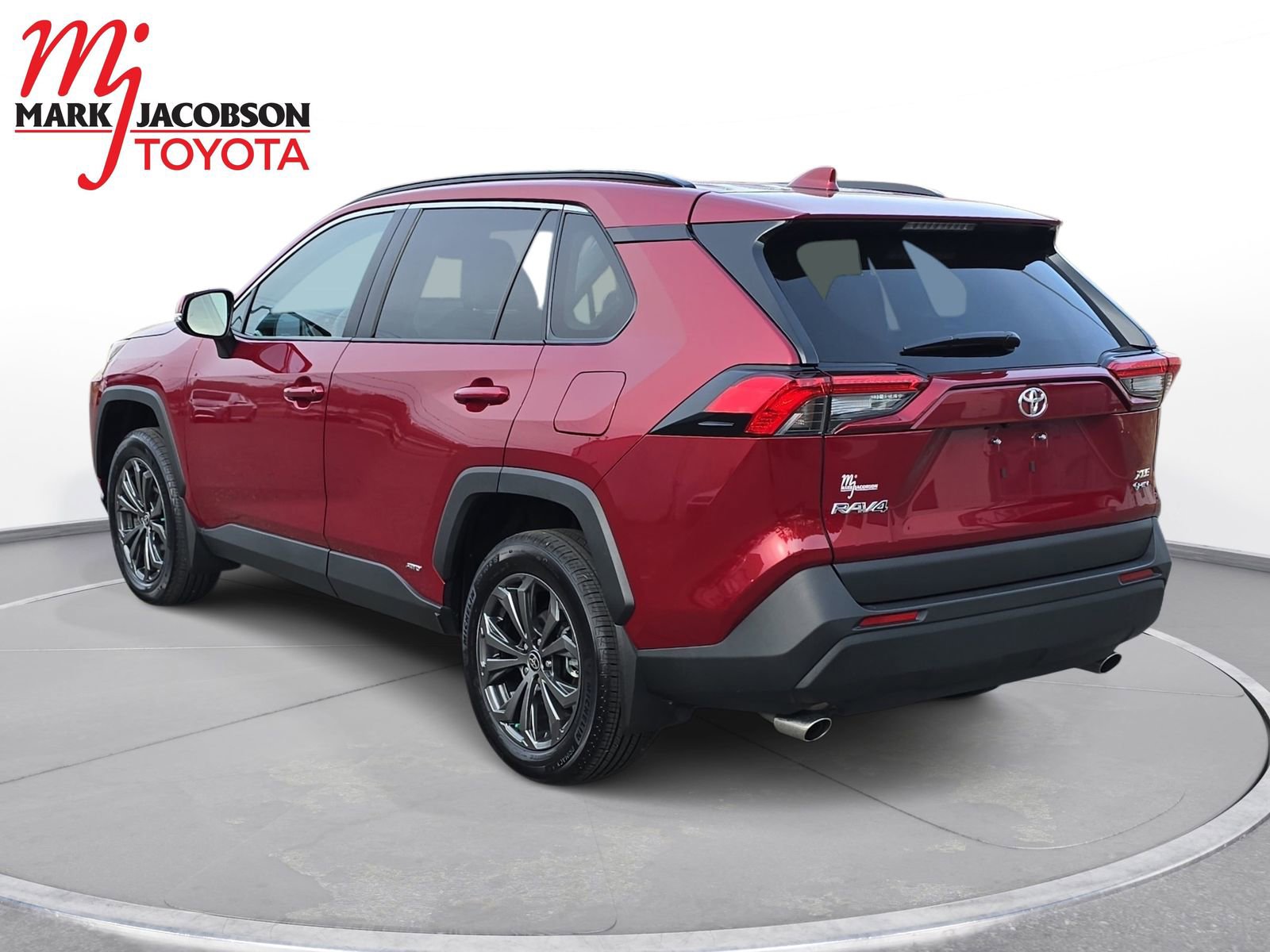 Used 2025 Toyota RAV4 XLE Premium image 14