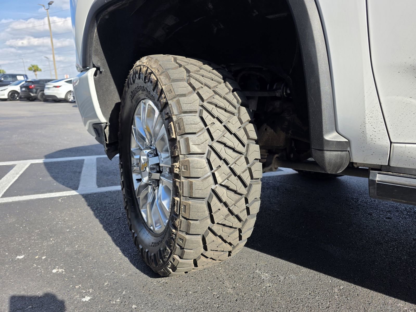 Used 2023 Chevrolet Silverado 3500 High Country image 36