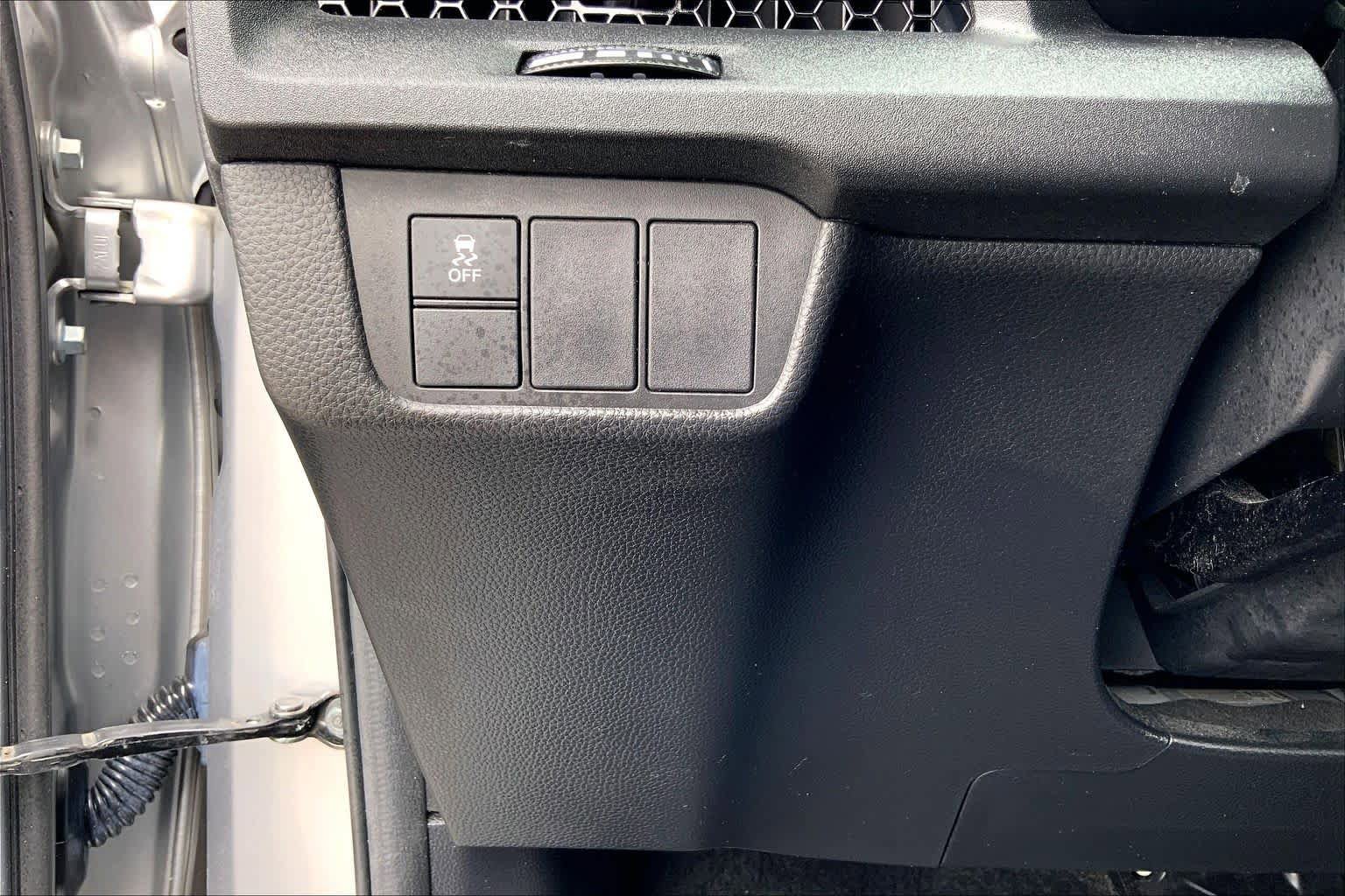 Used 2023 Honda CR-V LX image 33