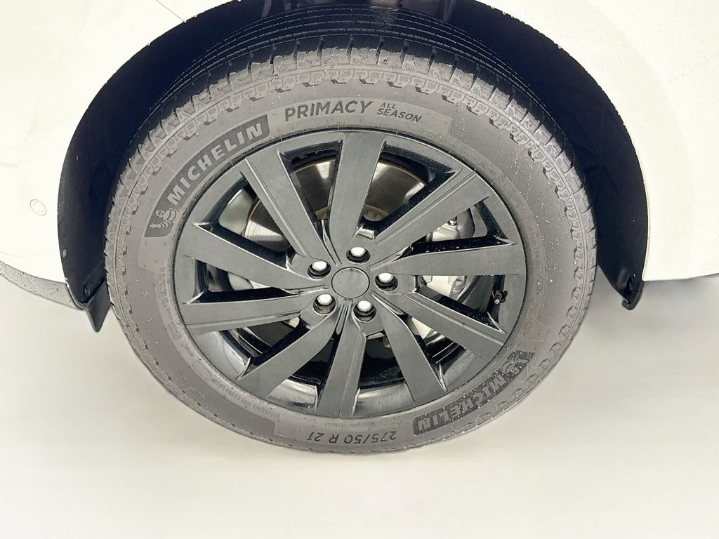 Used 2023 Land Rover Range Rover Long Wheelbase SE AWD/4WD image 29