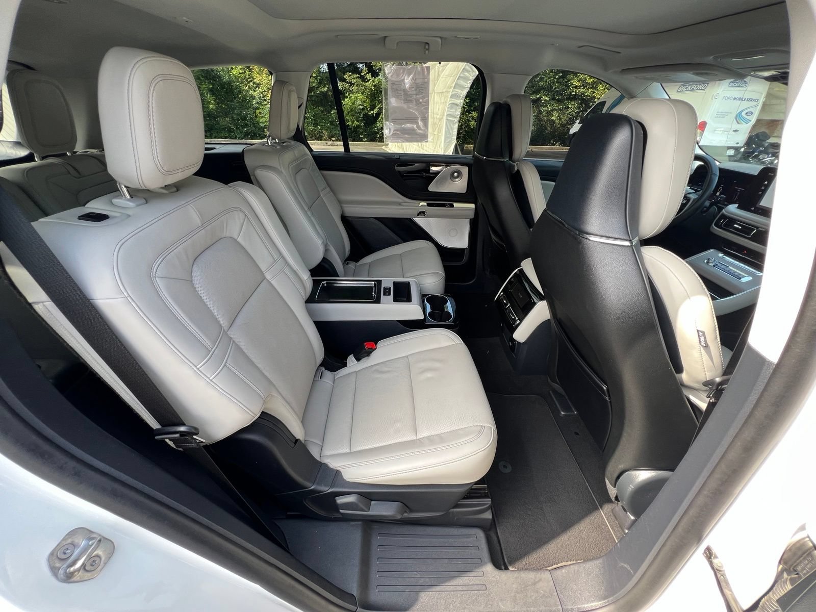 Used 2025 Lincoln Aviator Reserve w/ Equipment Group 201A AWD/4WD image 20