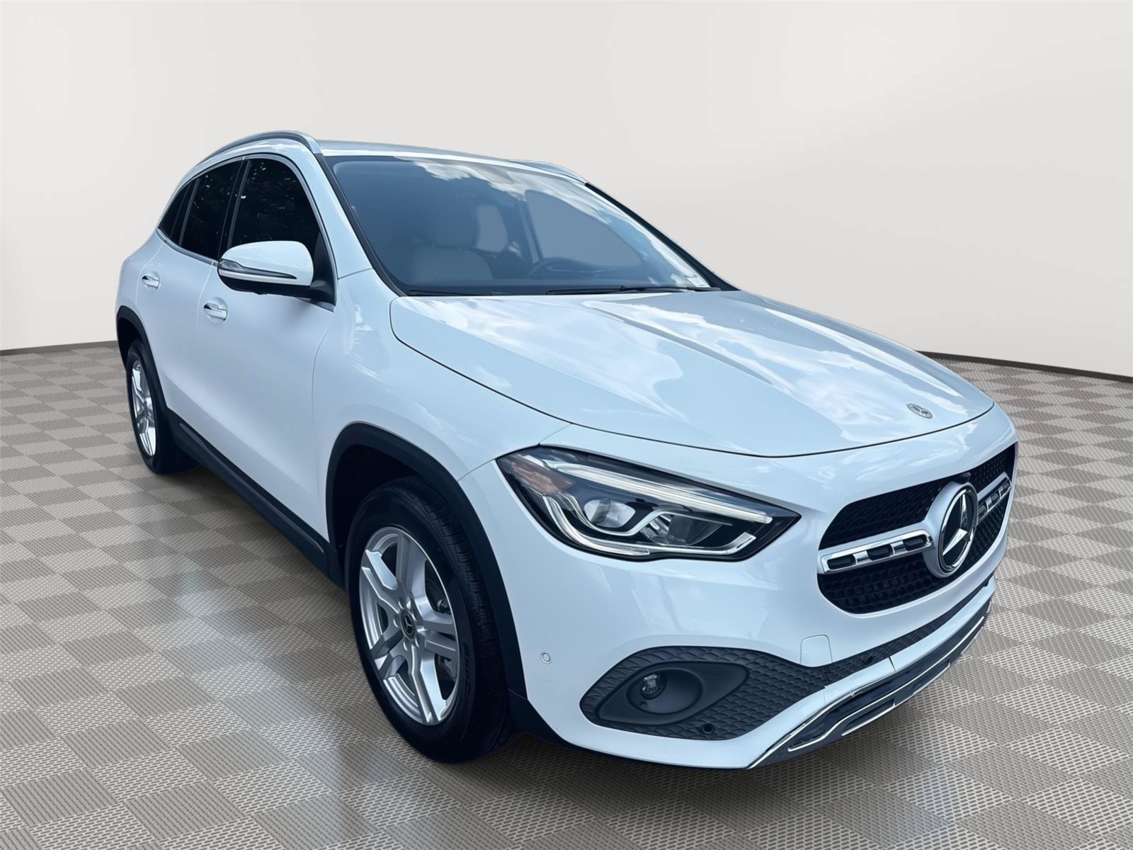 Used 2022 Mercedes-Benz GLA 250 4MATIC image 4