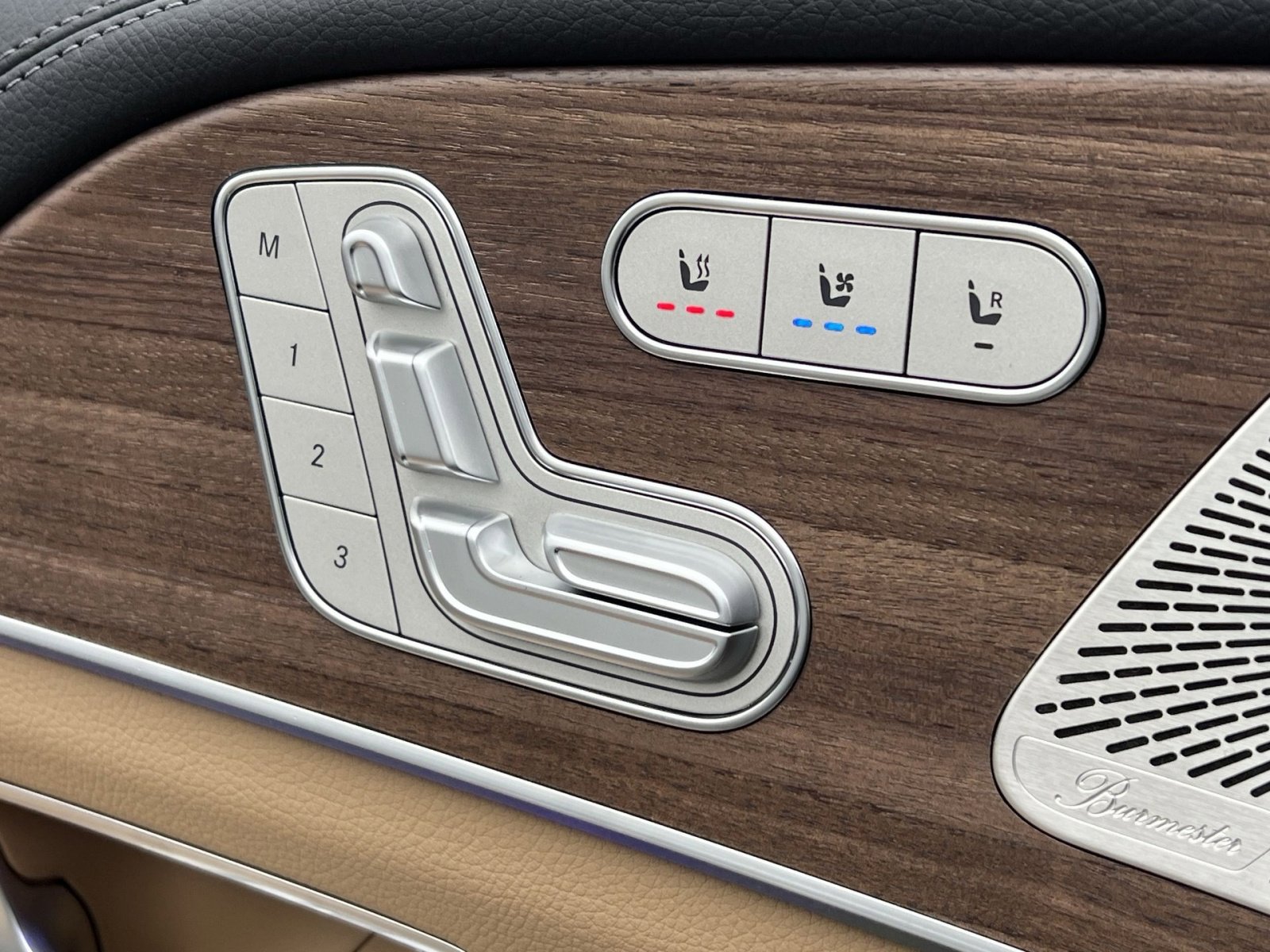 New 2026 Mercedes-Benz GLE 450e 4MATIC image 34