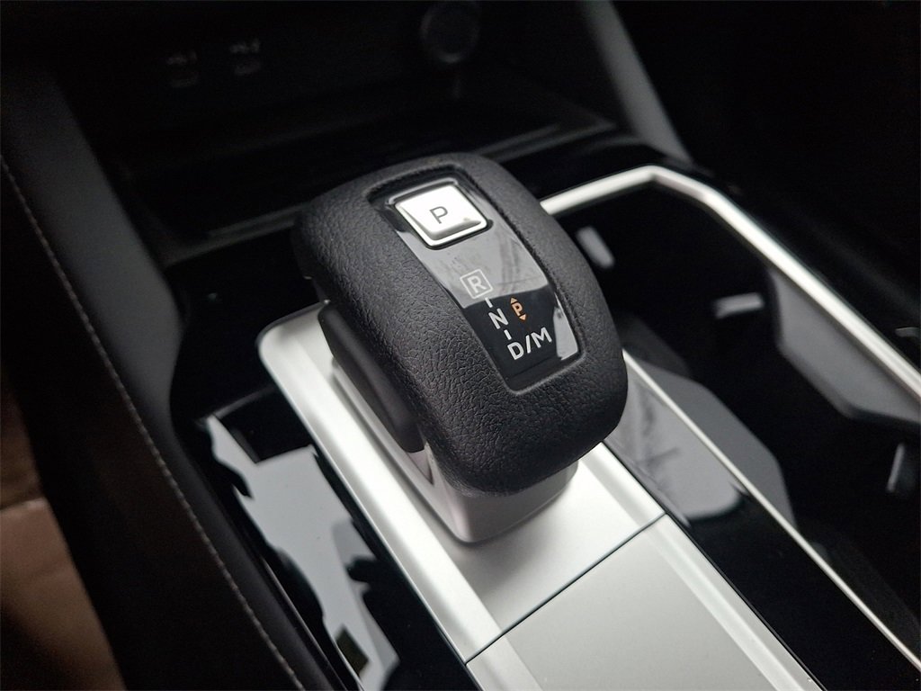 New 2026 Mitsubishi Outlander ES image 10