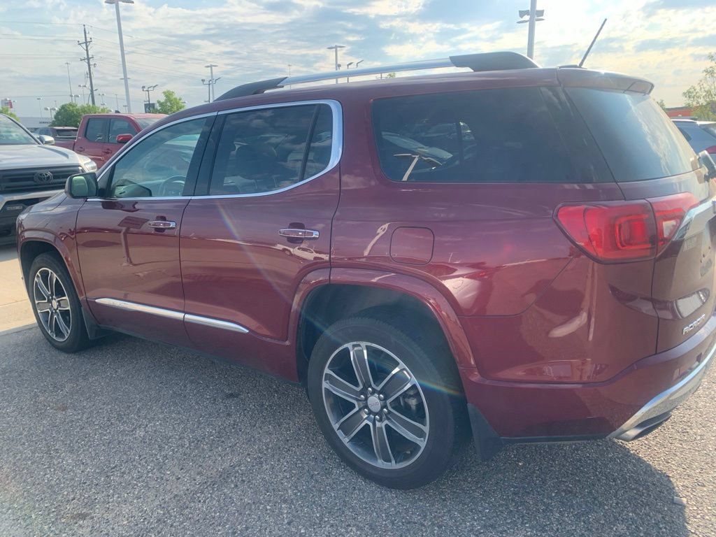 Used 2018 GMC Acadia Denali AWD/4WD image 4