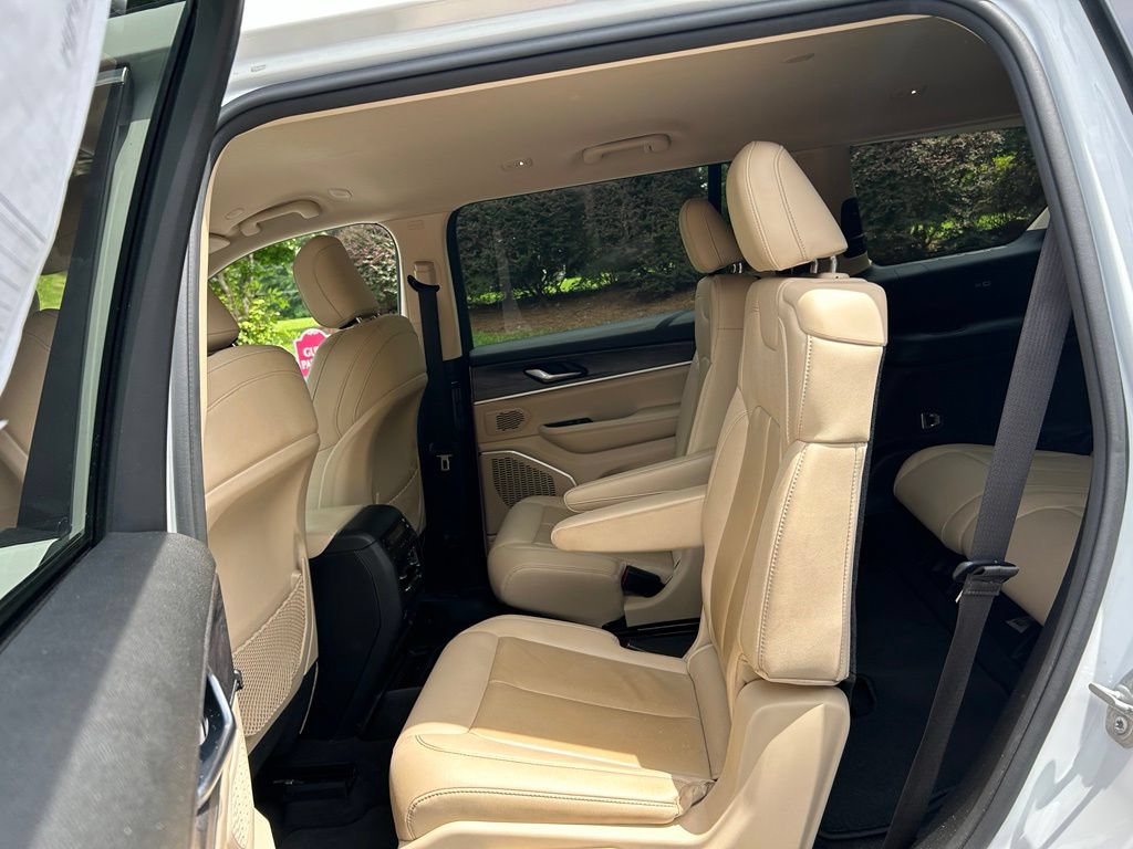 Used 2021 Jeep Grand Cherokee L Limited AWD/4WD image 43