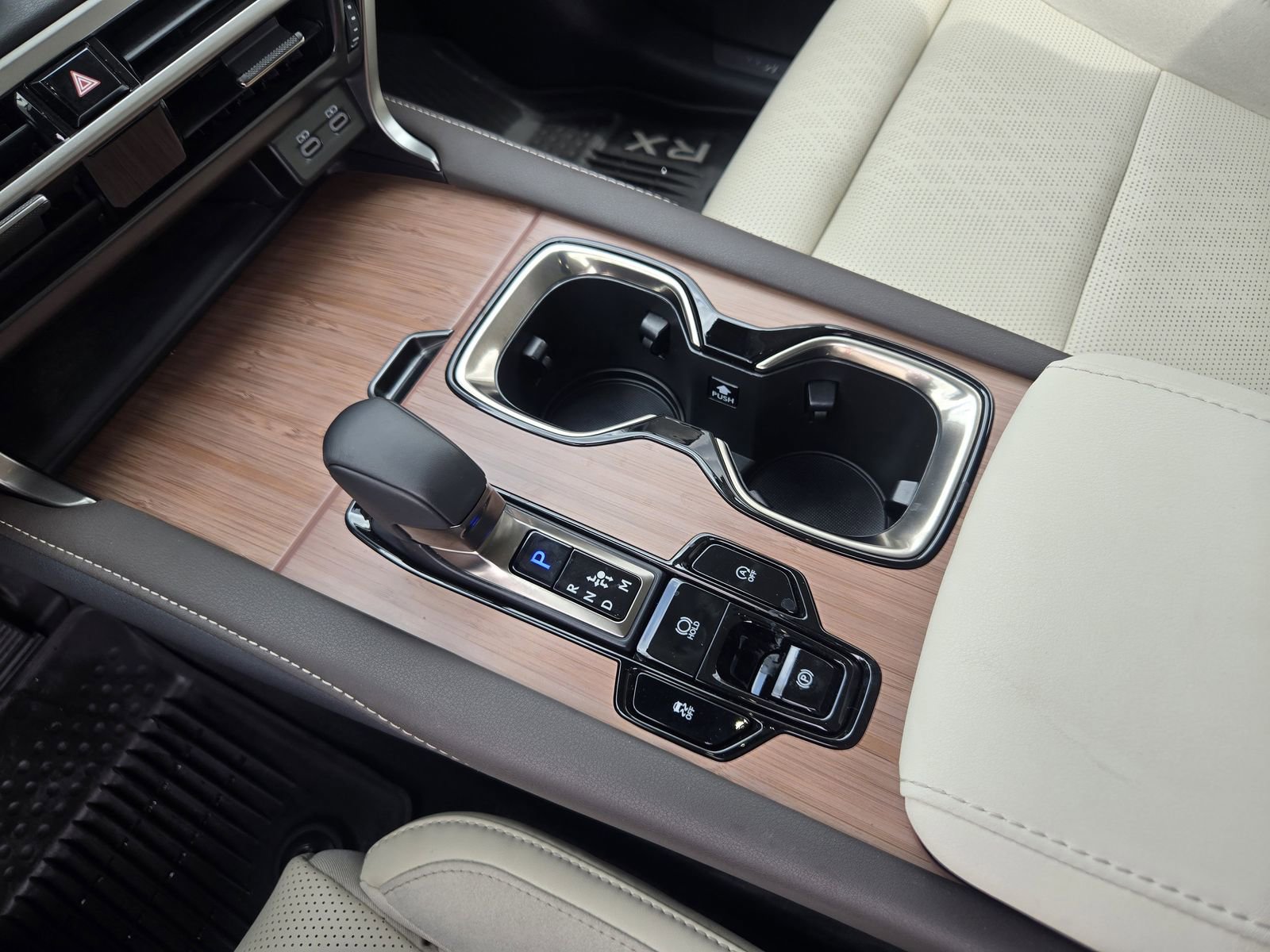Used 2023 Lexus RX 350 FWD w/ Cold Area Package image 18