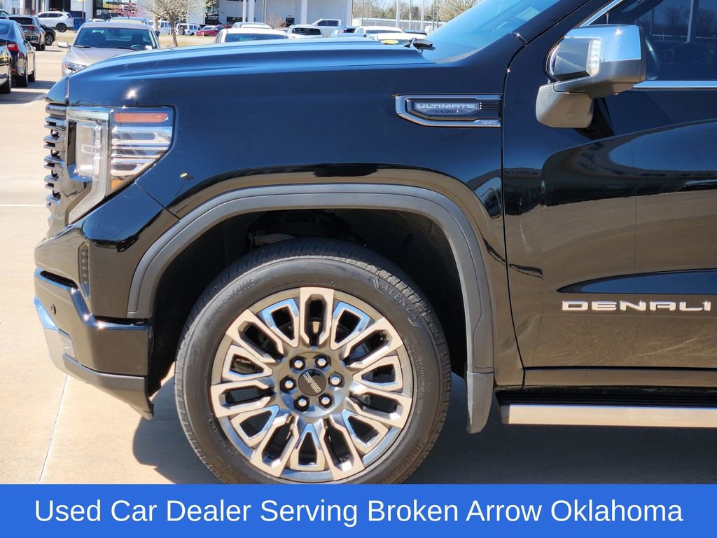 Used 2023 GMC Sierra 1500 Denali Ultimate image 9