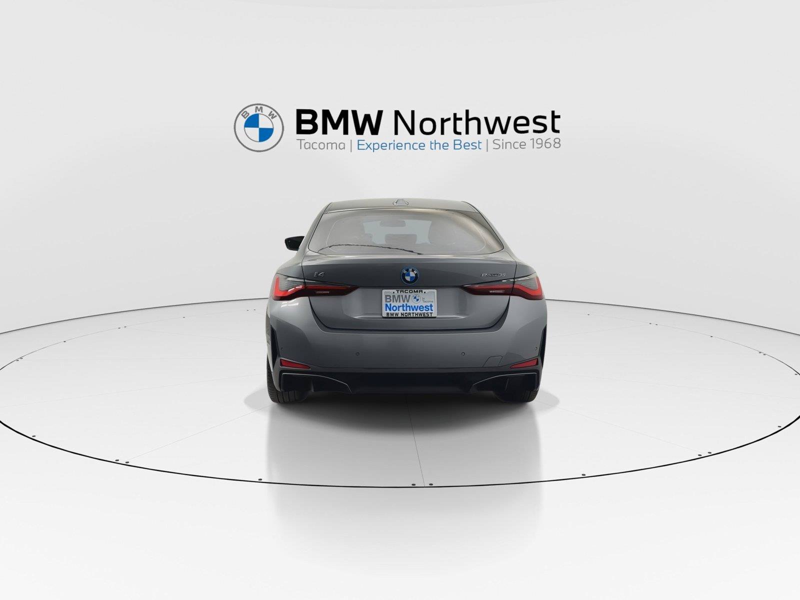 Used 2023 BMW i4 eDrive35 w/ Premium Package RWD image 2