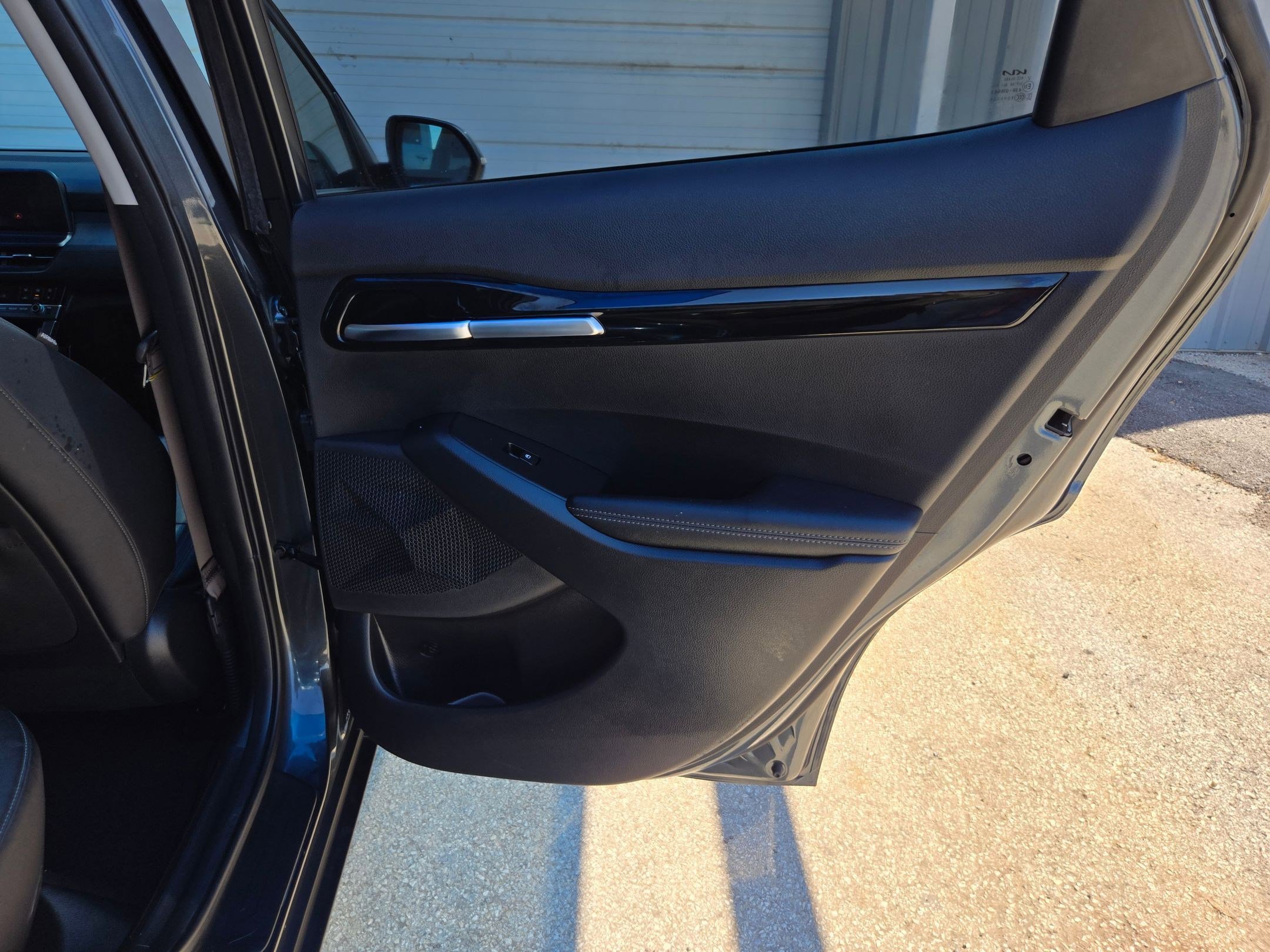 Used 2024 Kia Seltos EX FWD image 23