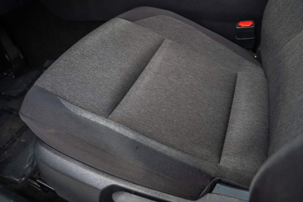 Used 2025 Toyota Camry LE FWD image 31