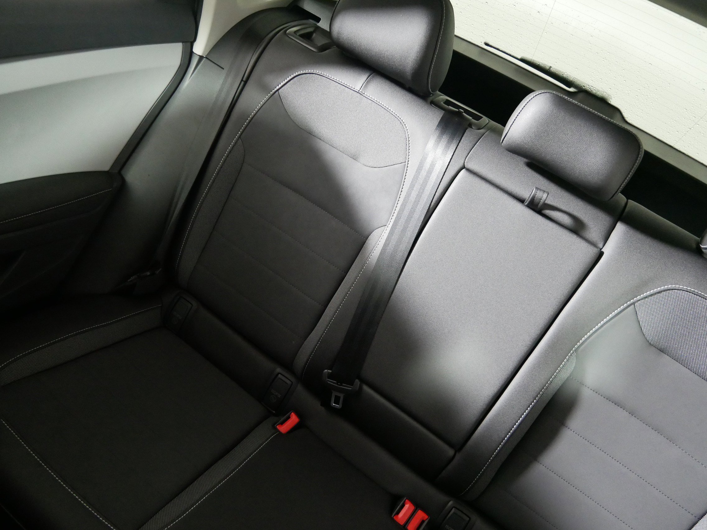 Used 2024 Volkswagen Taos SE image 12