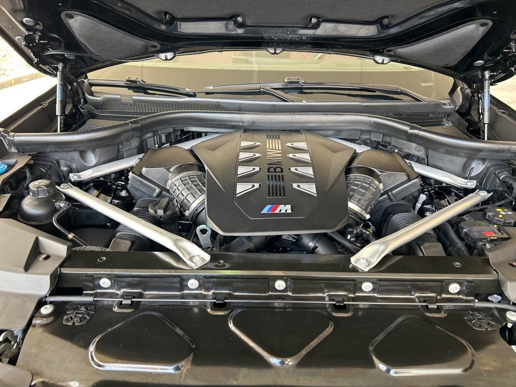 Used 2024 BMW X6 M60i image 13