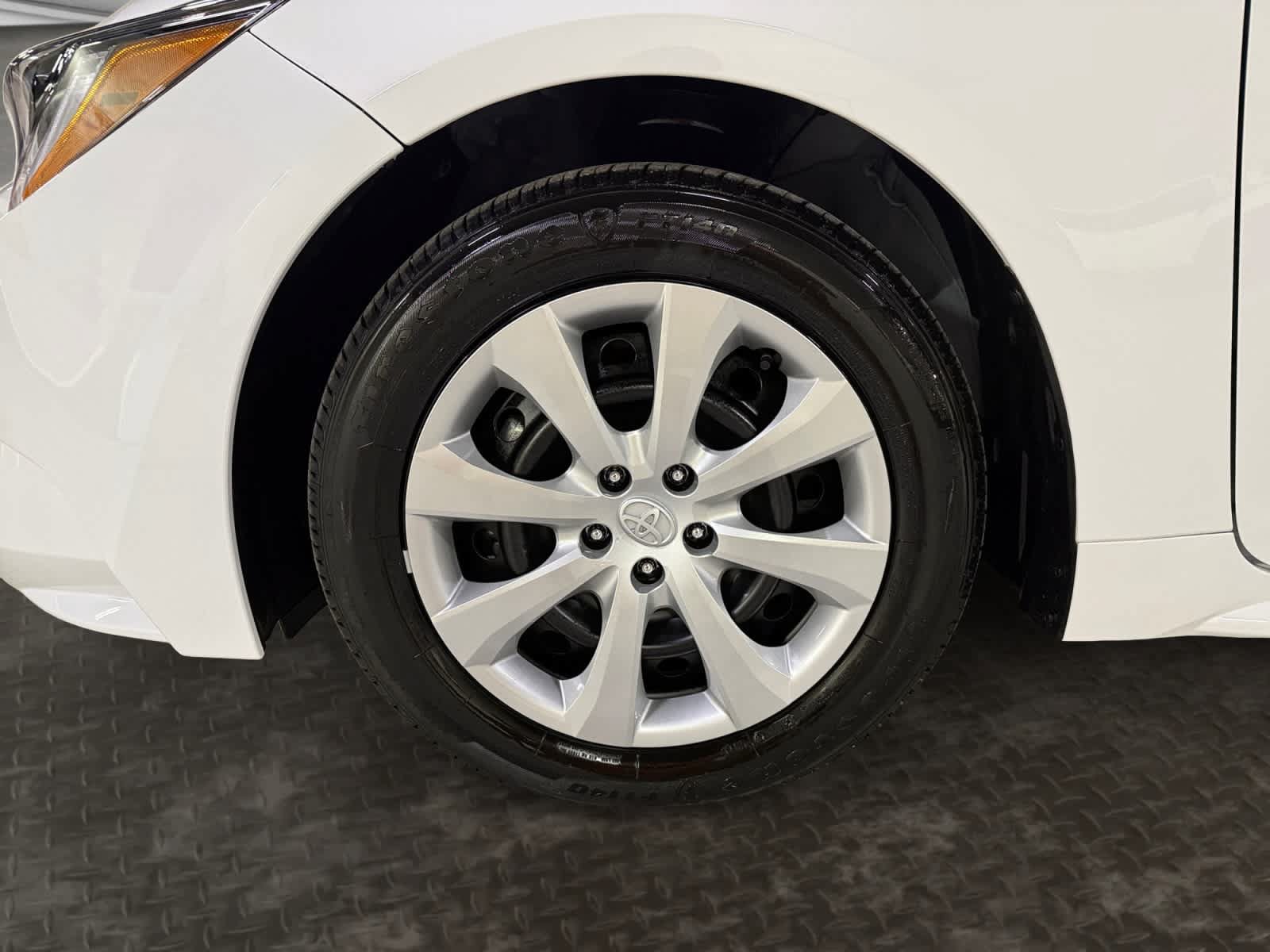 New 2026 Toyota Corolla LE FWD image 18
