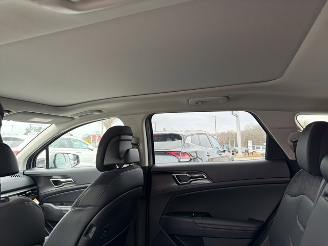 New 2026 Kia Sportage SX image 8
