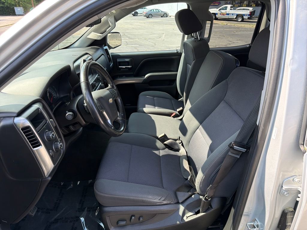 Used 2018 Chevrolet Silverado 1500 LT w/ Trailering Package AWD/4WD image 26