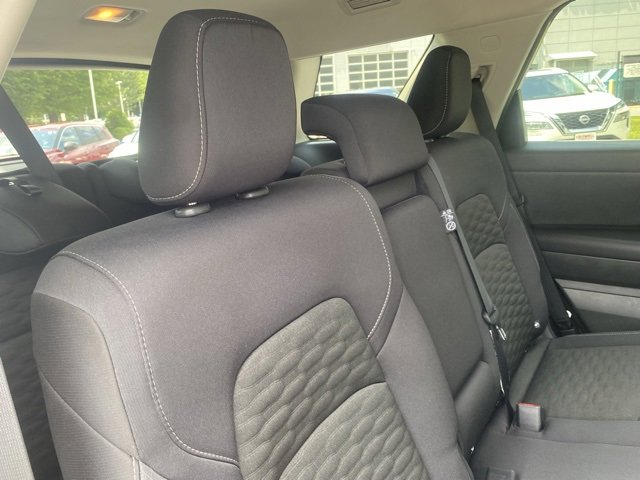 Certified 2024 Nissan Pathfinder SV image 31