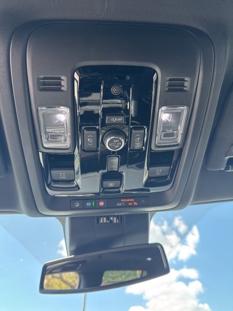 New 2026 Chevrolet Suburban Premier w/ Sun And Tow Package image 25