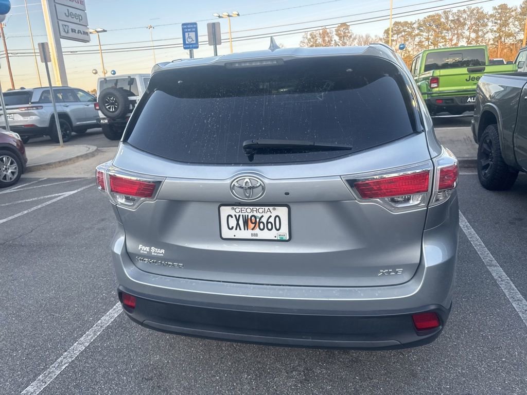 Used 2016 Toyota Highlander XLE image 5