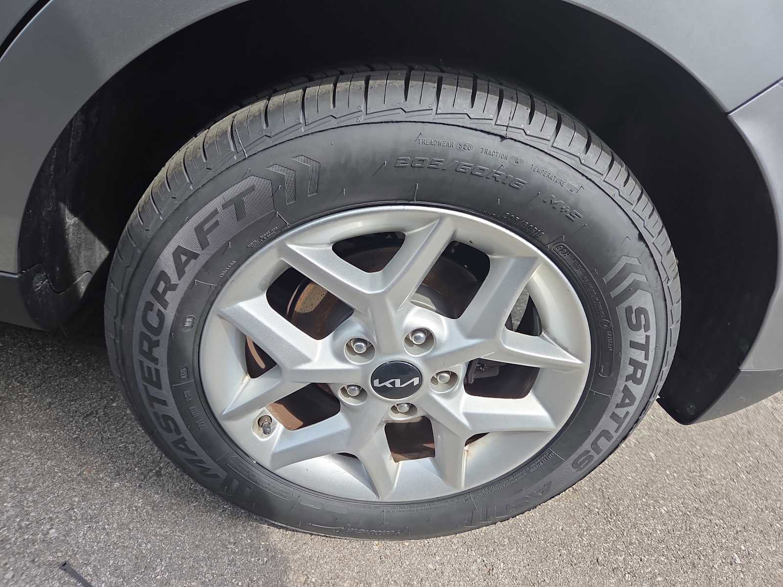 Used 2023 Kia Soul LX w/ LX Technology Package image 6