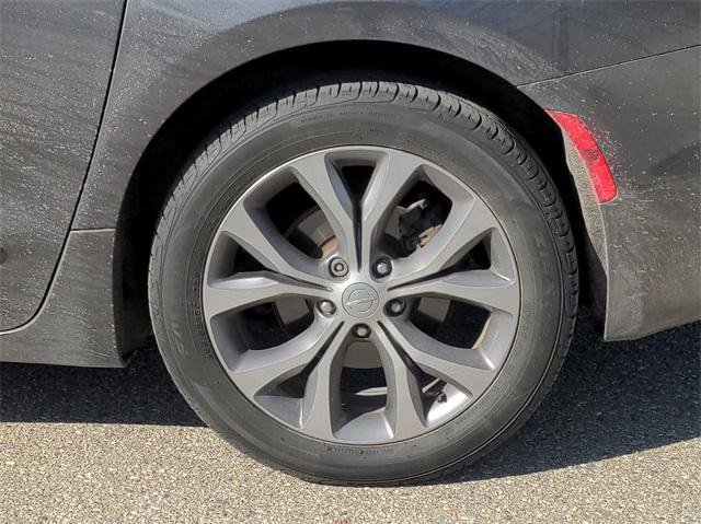 Certified 2020 Chrysler Pacifica Limited FWD image 14