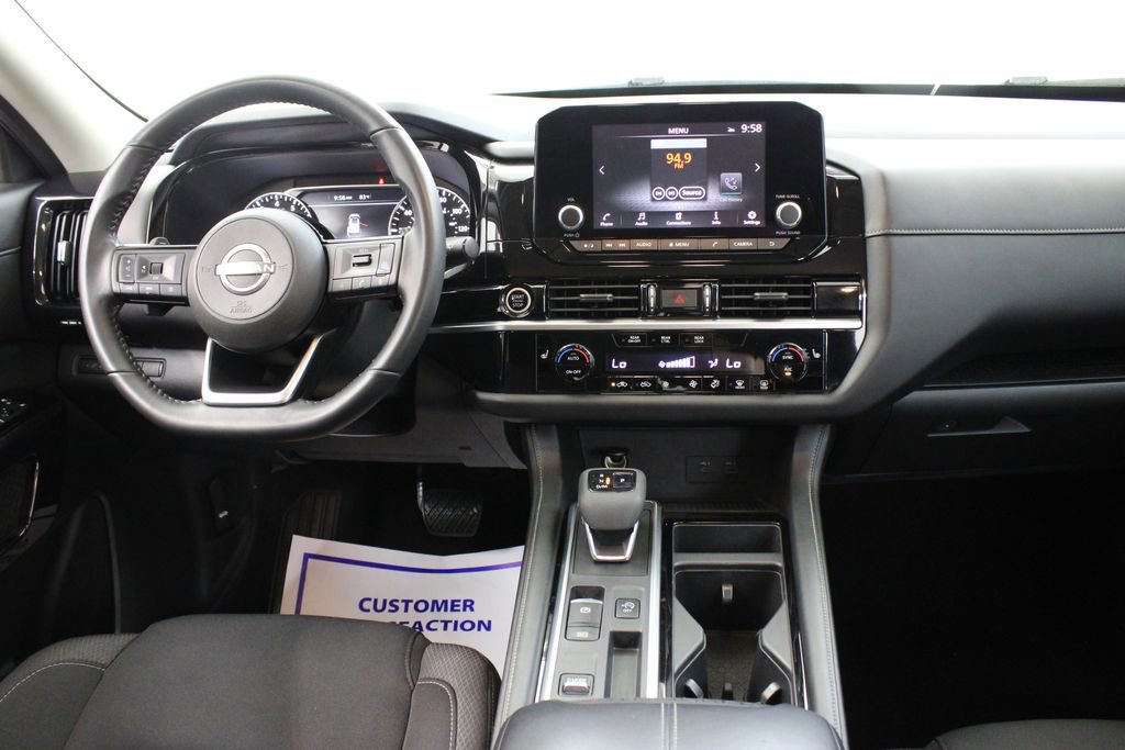 Used 2022 Nissan Pathfinder SV w/ SV Black Package FWD image 9
