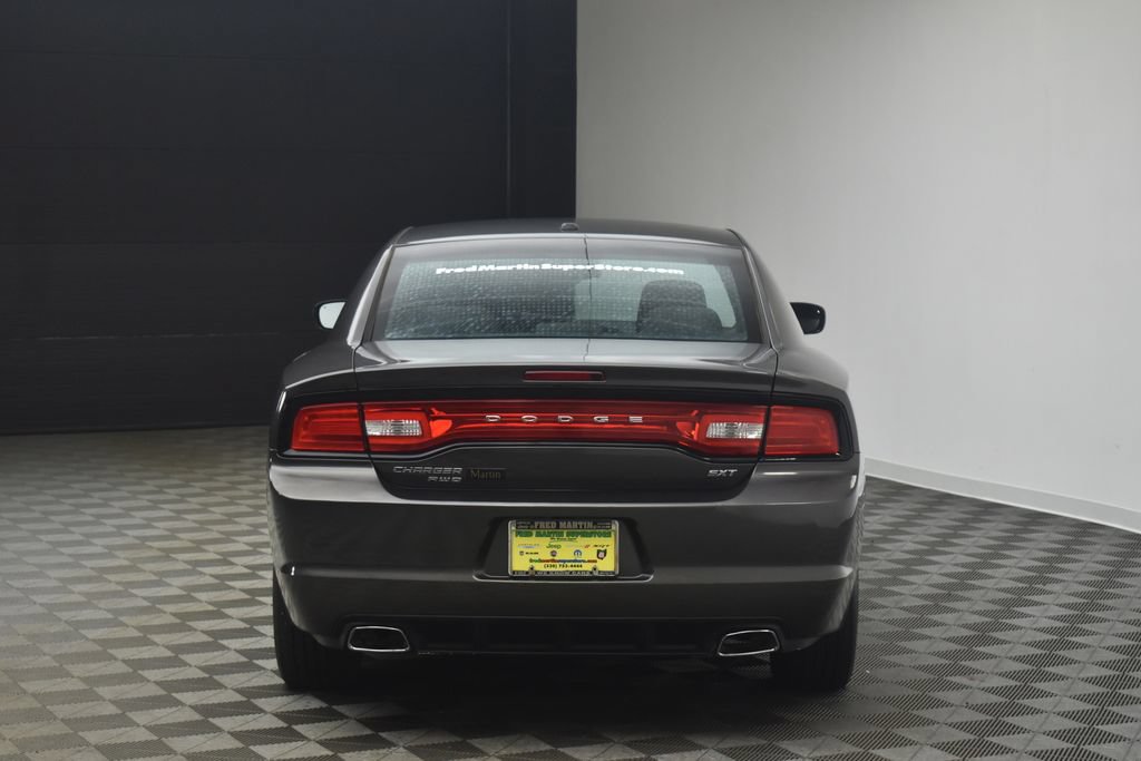 Used 2014 Dodge Charger SXT AWD/4WD image 6