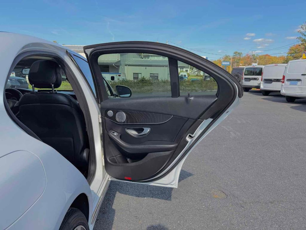 Used 2017 Mercedes-Benz C 300 4MATIC Sedan image 18