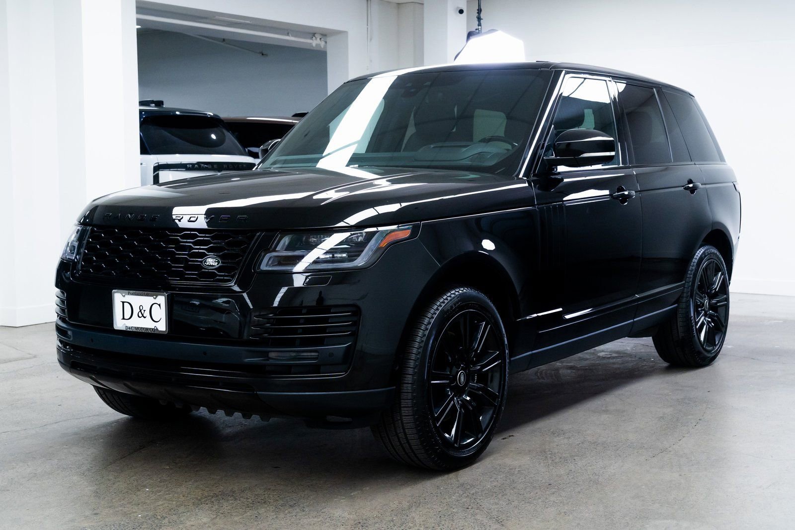 Used 2021 Land Rover Range Rover Westminster Edition image 3