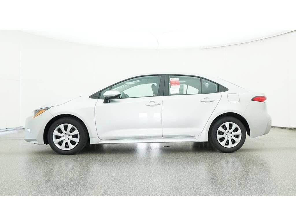 Used 2024 Toyota Corolla LE FWD image 24
