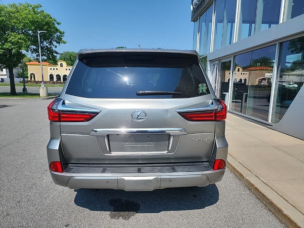Used 2021 Lexus LX 570 4WD w/ Luxury Package image 9