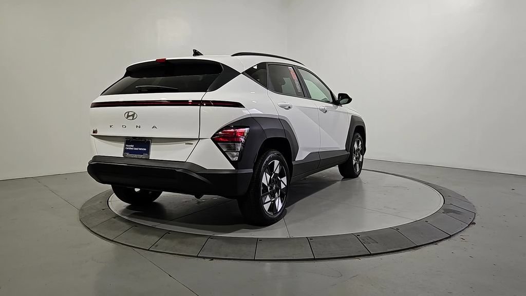 Certified 2025 Hyundai Kona SEL AWD/4WD image 5
