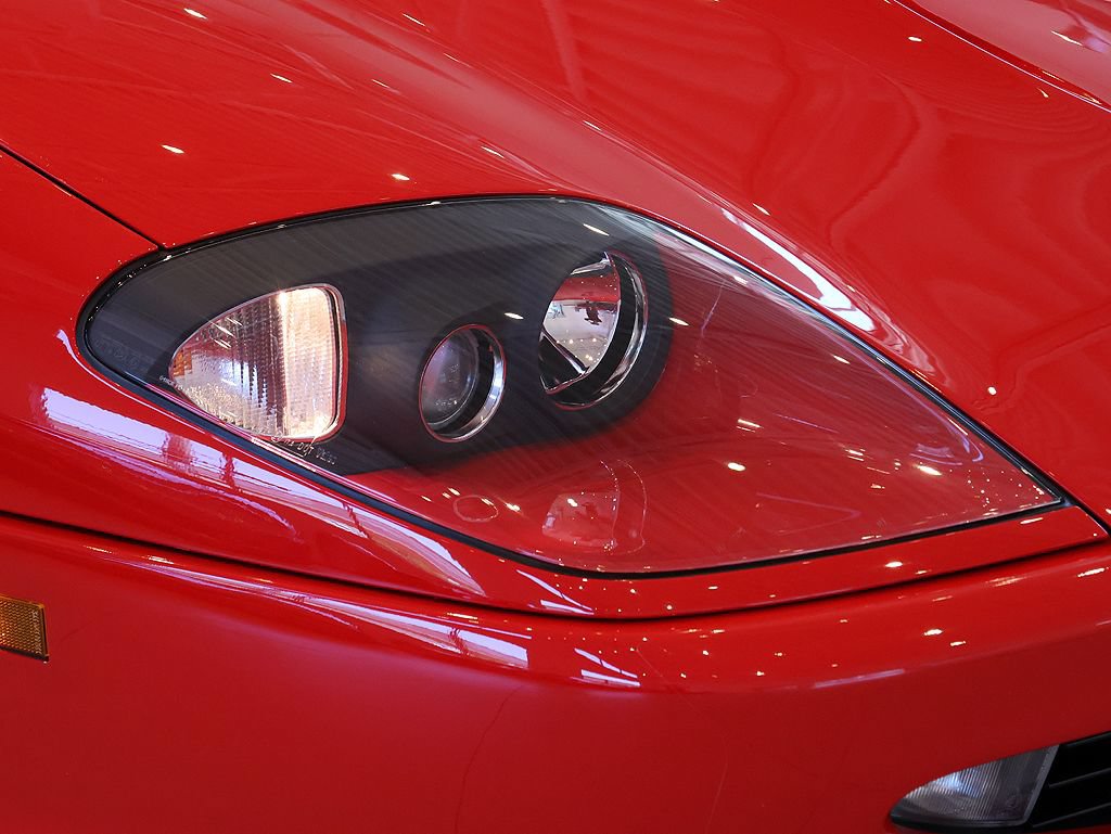 Used 2001 Ferrari 550 Maranello Coupe RWD image 38