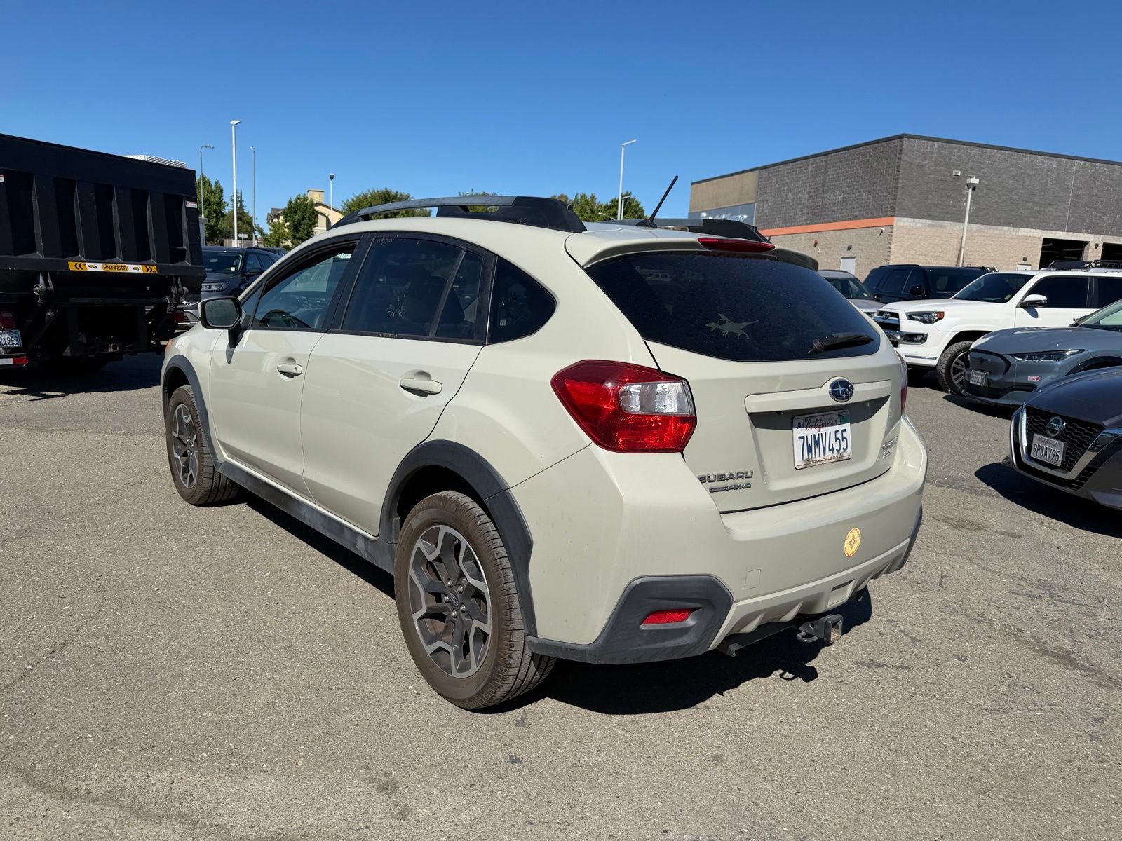Used 2017 Subaru Crosstrek 2.0i Premium AWD/4WD image 3