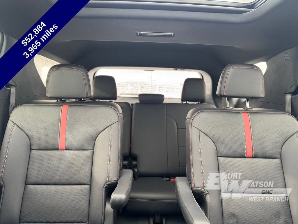Used 2026 Chevrolet Traverse RS image 25
