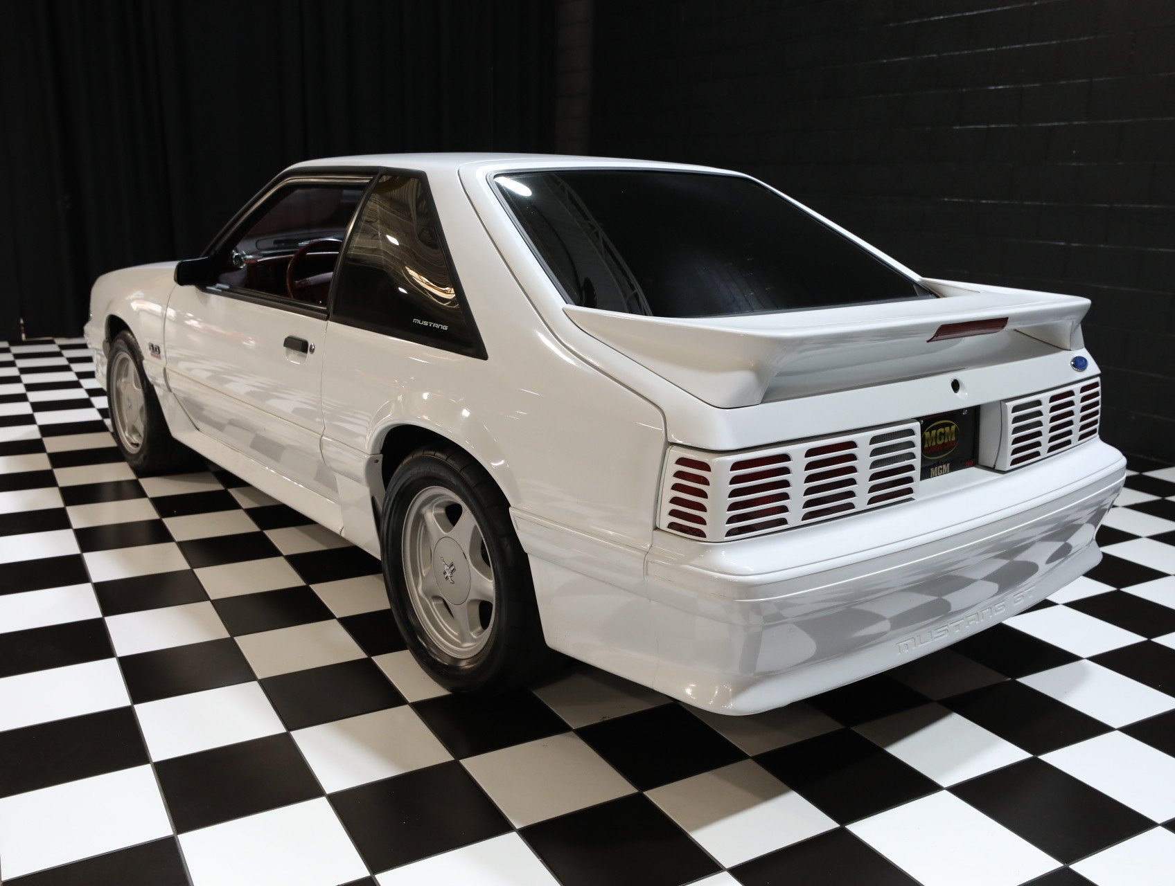 Used 1992 Ford Mustang GT RWD image 26