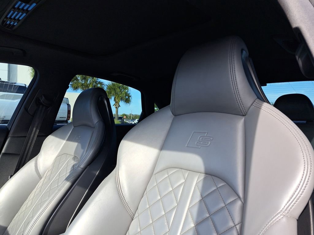 Used 2018 Audi S4 Premium Plus w/ Navigation Package image 16