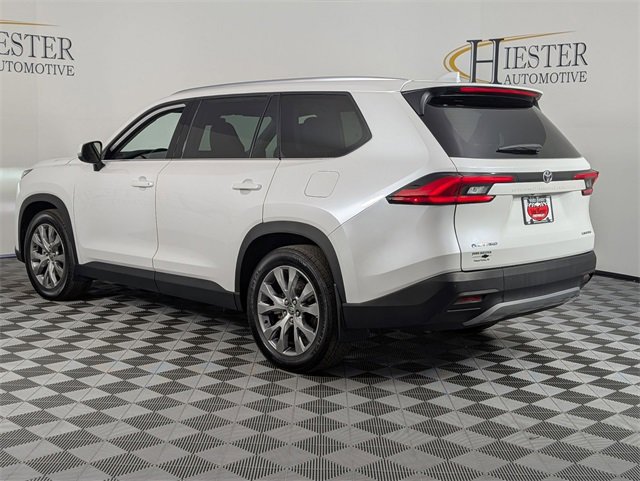 Used 2024 Toyota Grand Highlander Limited image 5