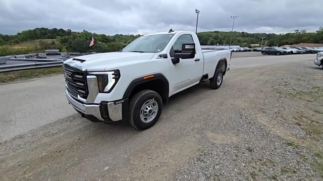 New 2024 GMC Sierra 2500 Pro AWD/4WD image 2